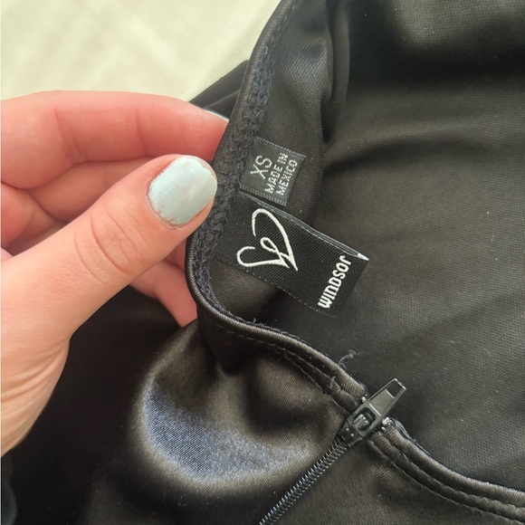 Windsor long Sleek Black Cross-Back Dress - Picture 3 of 3